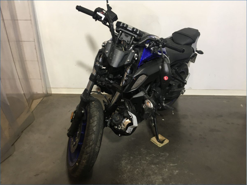 YAMAHA MT07 