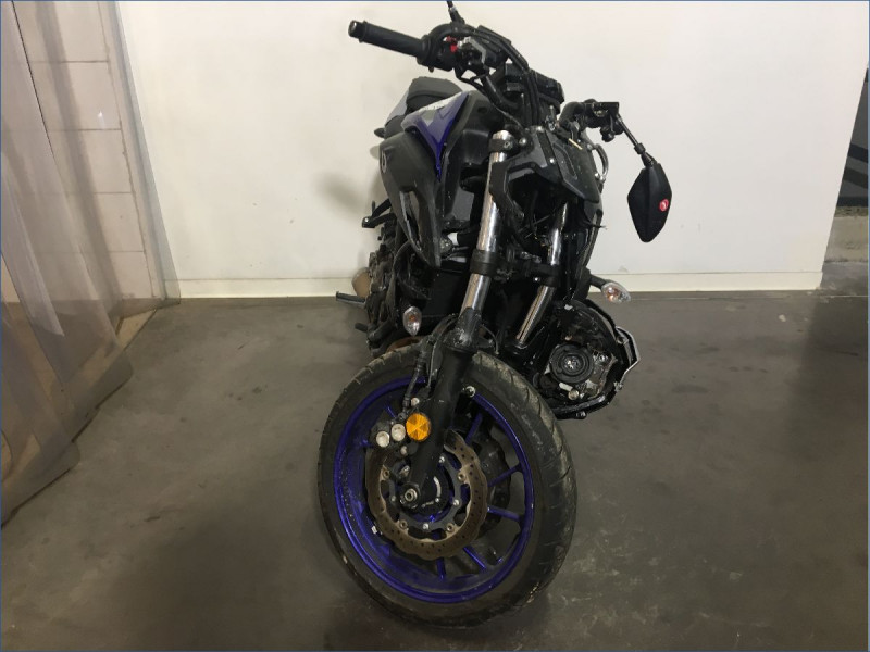 YAMAHA MT07 