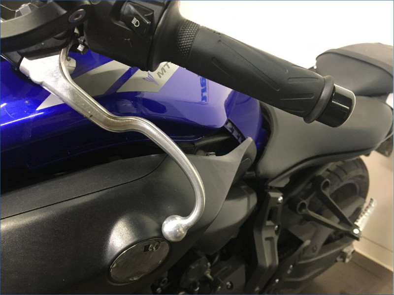 YAMAHA MT07 