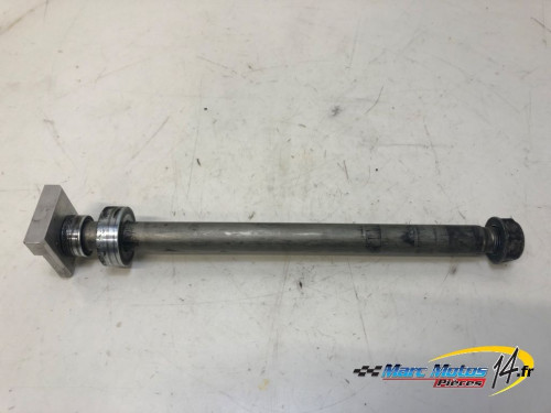 AXE DE ROUE ARRIERE YAMAHA MT09 2018
