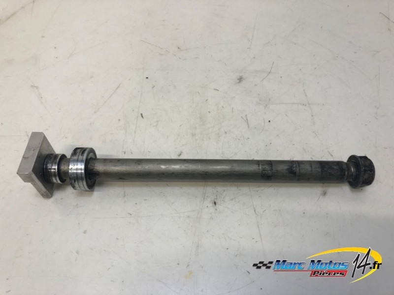 AXE DE ROUE ARRIERE YAMAHA MT09 2018