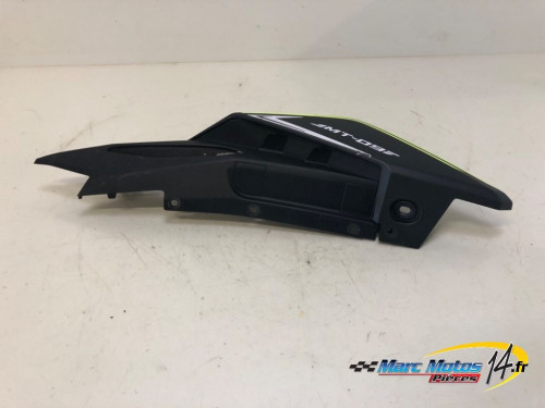 CACHE LATERAL DROIT YAMAHA MT09 2018