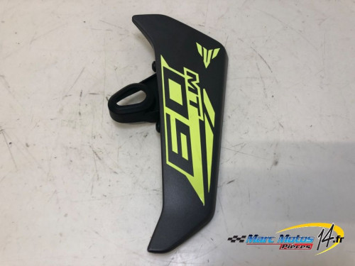 ECOPE DE RADIATEUR DROITE YAMAHA MT09 2018