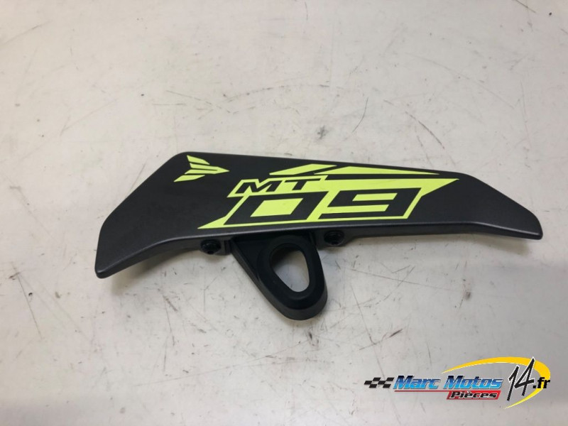 ECOPE DE RADIATEUR DROITE YAMAHA MT09 2018