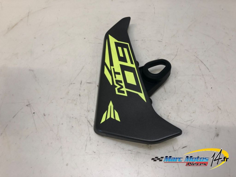 ECOPE DE RADIATEUR DROITE YAMAHA MT09 2018