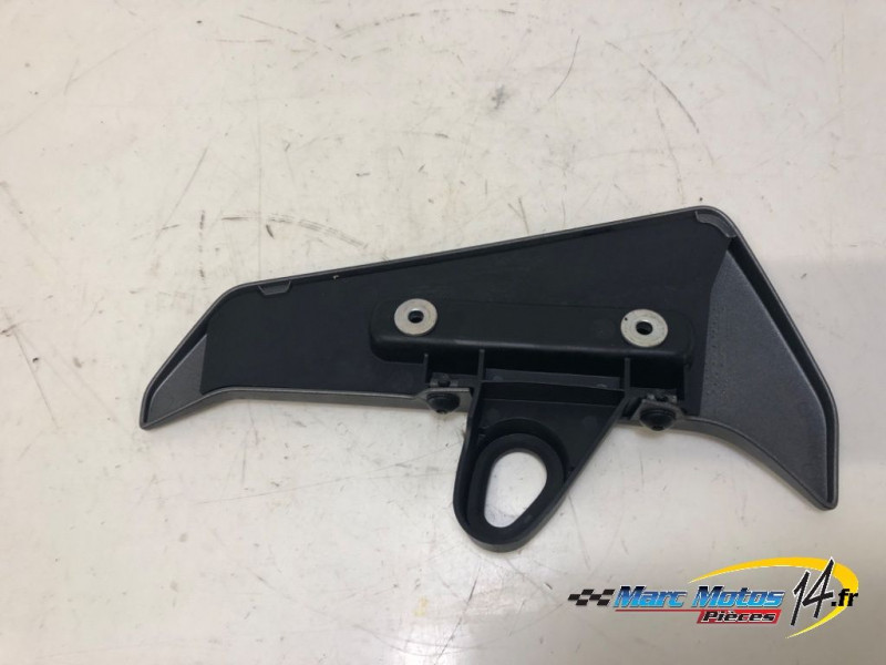 ECOPE DE RADIATEUR DROITE YAMAHA MT09 2018