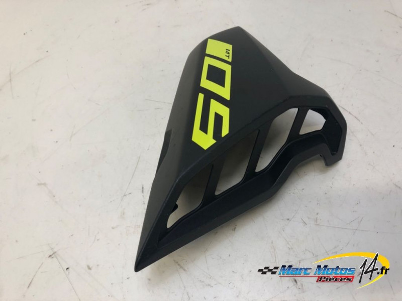 ECOPE DE RESERVOIR DROITE YAMAHA MT09 2018