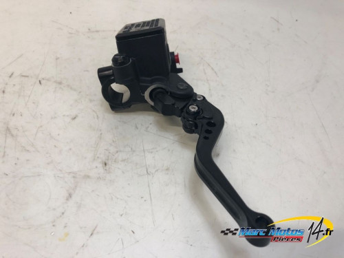 MAITRE CYLINDRE DE FREIN AVANT YAMAHA MT09 2018