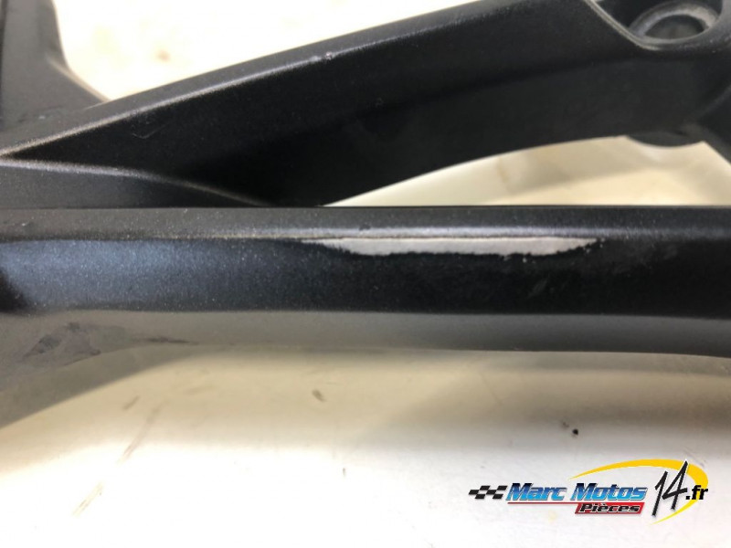 PLATINE ARRIERE DROITE YAMAHA MT09 2018