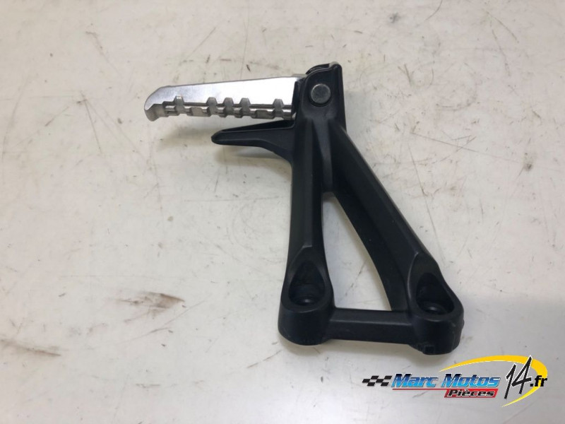 PLATINE ARRIERE GAUCHE YAMAHA MT09 2018