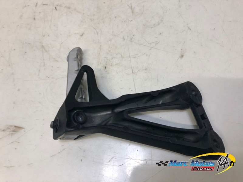 PLATINE ARRIERE GAUCHE YAMAHA MT09 2018