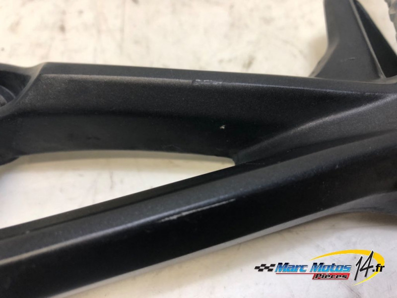 PLATINE ARRIERE GAUCHE YAMAHA MT09 2018