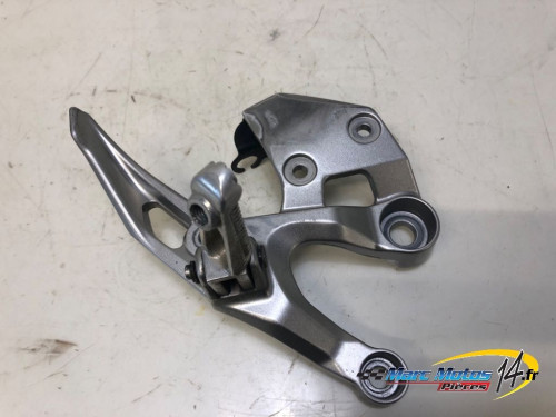 PLATINE AVANT DROITE YAMAHA MT09 2018