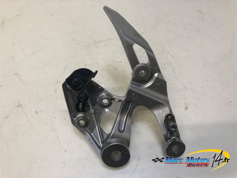 PLATINE AVANT DROITE YAMAHA MT09 2018