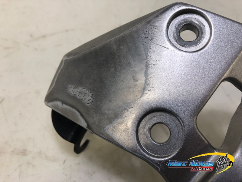 PLATINE AVANT DROITE YAMAHA MT09 2018