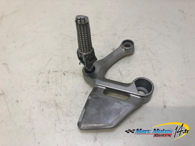 PLATINE AVANT GAUCHE YAMAHA MT09 2018