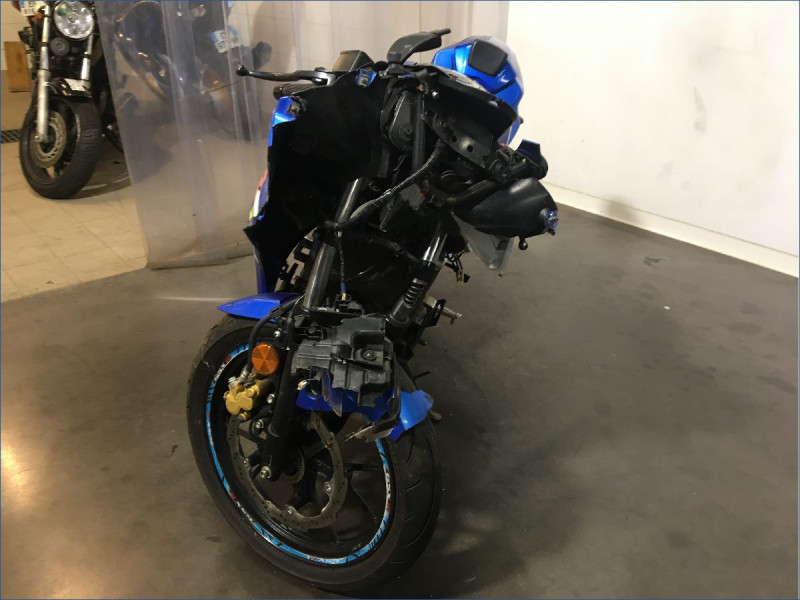 SUZUKI 125 GSX-R 