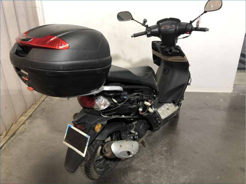 PEUGEOT 50 KISBEE 