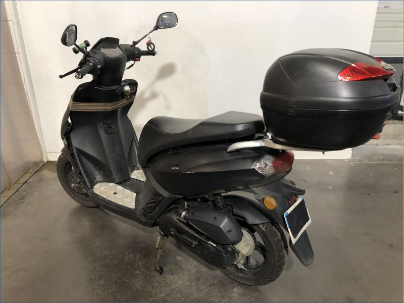 PEUGEOT 50 KISBEE 