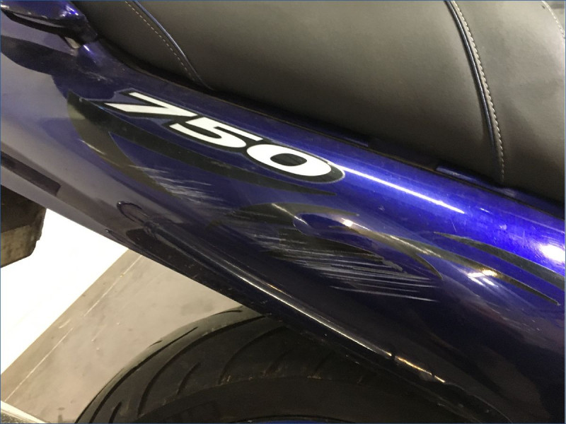SUZUKI 750 GSXF 