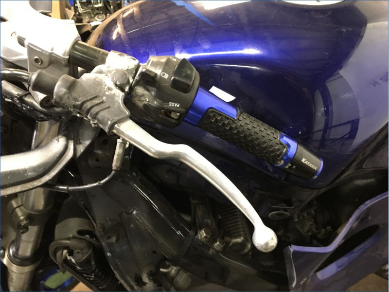 SUZUKI 750 GSXF 