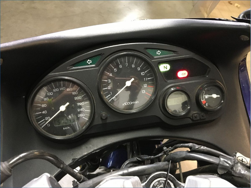 SUZUKI 750 GSXF 