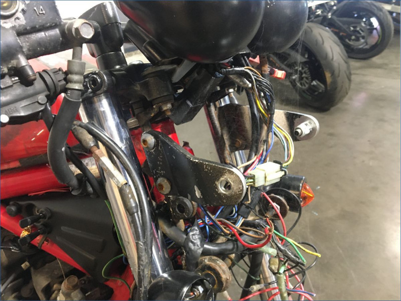 YAMAHA 600 XJN 