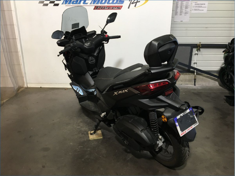 YAMAHA 125 XMAX 