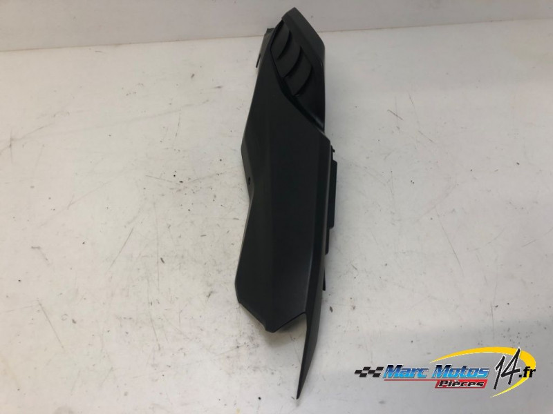 CACHE LATERAL GAUCHE YAMAHA MT07 A2 2014