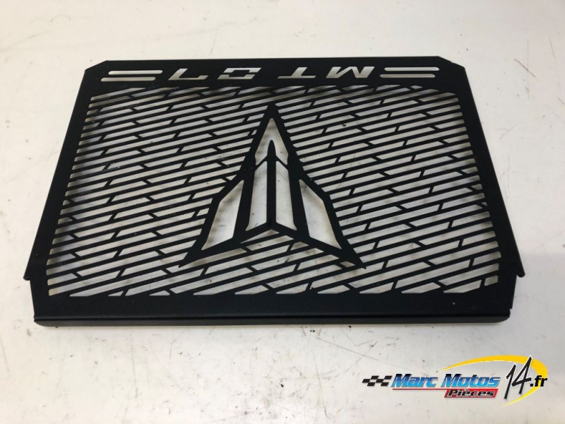 GRILLE DE RADIATEUR YAMAHA MT07 A2 2014