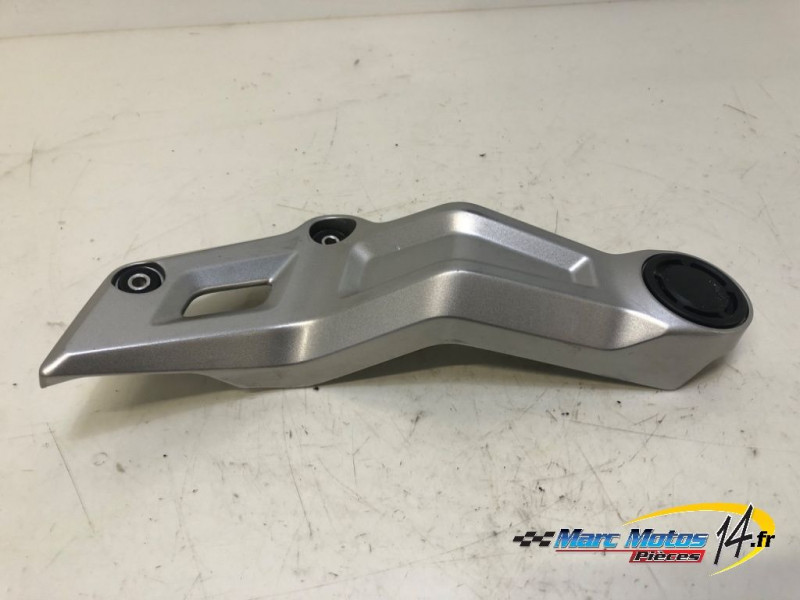 HABILLAGE DE CADRE GAUCHE YAMAHA MT07 A2 2014