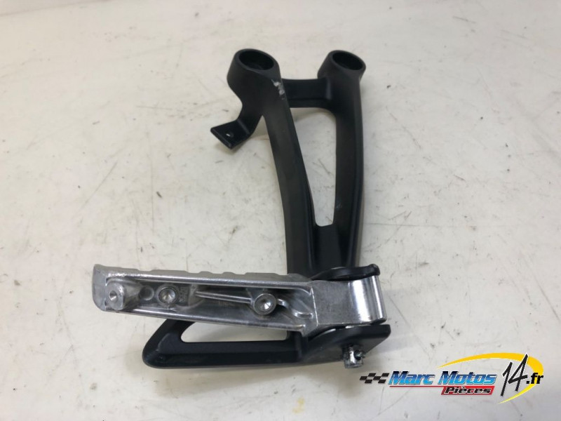 PLATINE ARRIERE DROITE YAMAHA MT07 A2 2014