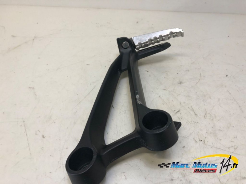 PLATINE ARRIERE DROITE YAMAHA MT07 A2 2014