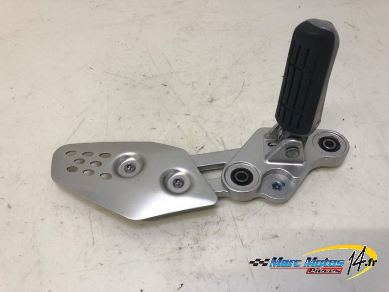 PLATINE AVANT GAUCHE YAMAHA MT07 A2 2014