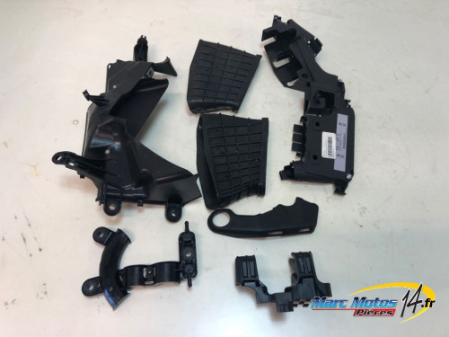 PLASTIQUES ET CAOUTCHOUCS DIVERS DUCATI 1200 MULTISTRADA V4 S 2022