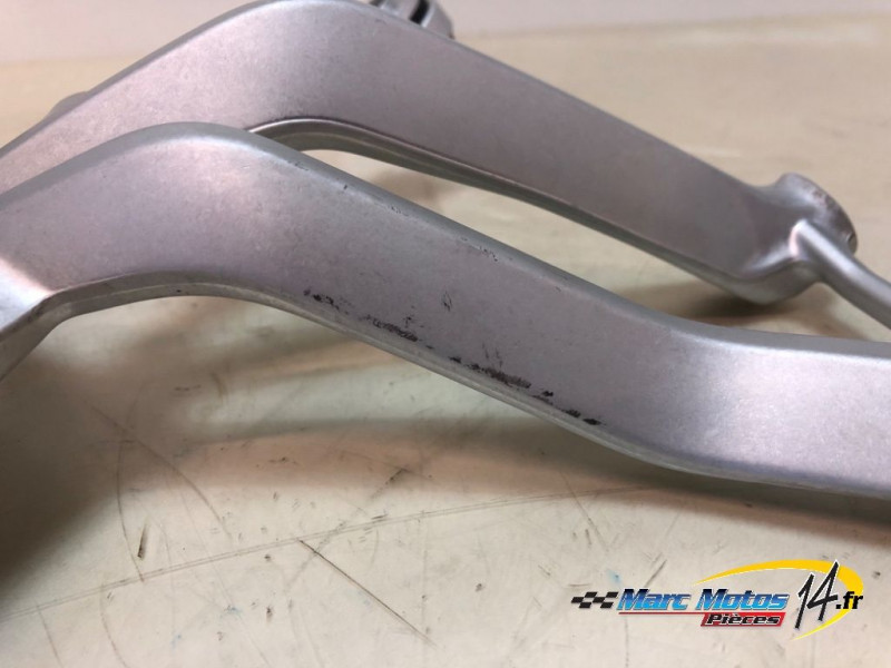 PLATINE ARRIERE DROITE DUCATI 1200 MULTISTRADA V4 S 2022