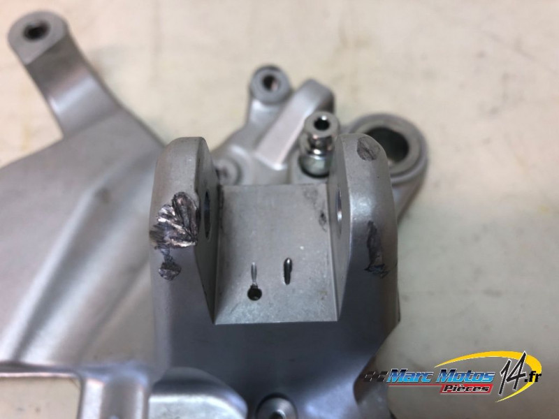 PLATINE AVANT DROITE DUCATI 1200 MULTISTRADA V4 S 2022