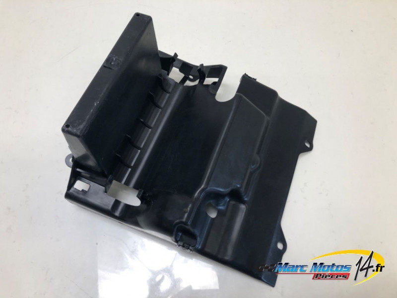 PLASTIQUES ET CAOUTCHOUCS DIVERS HONDA NC700S 35KW 2012