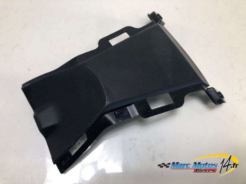 PLASTIQUES ET CAOUTCHOUCS DIVERS HONDA NC700S 35KW 2012