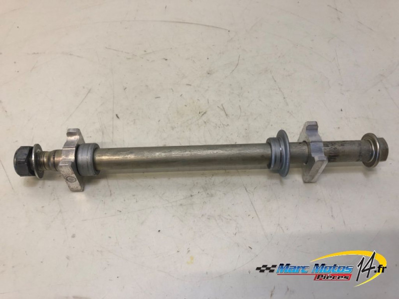 AXE DE ROUE ARRIERE HONDA CBR650R ABS 2021