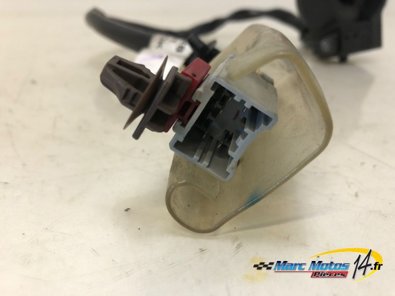 COMMODO DROIT HONDA CBR650R ABS 2021
