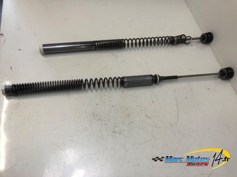 INTERIEUR DE FOURCHE HONDA CBR650R ABS 2021