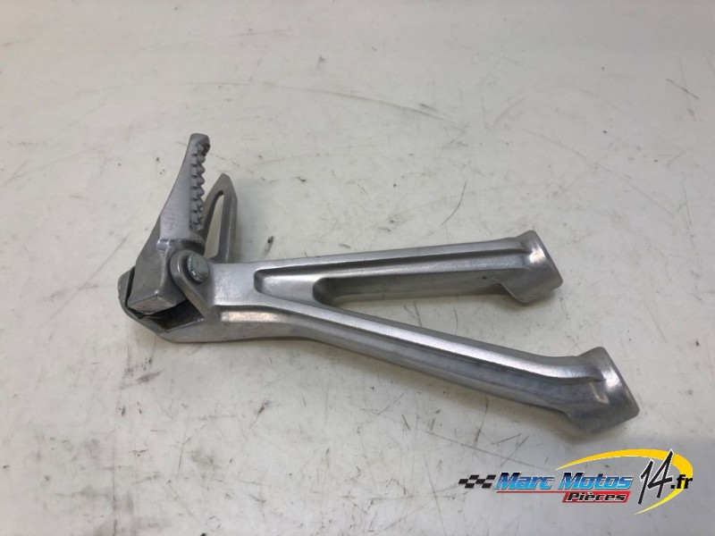 PLATINE ARRIERE DROITE HONDA CBR650R ABS 2021