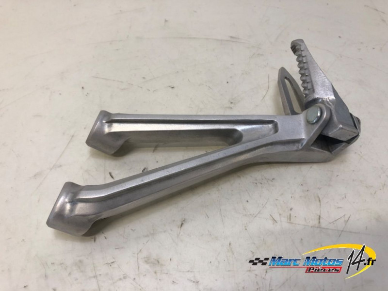 PLATINE ARRIERE GAUCHE HONDA CBR650R ABS 2021