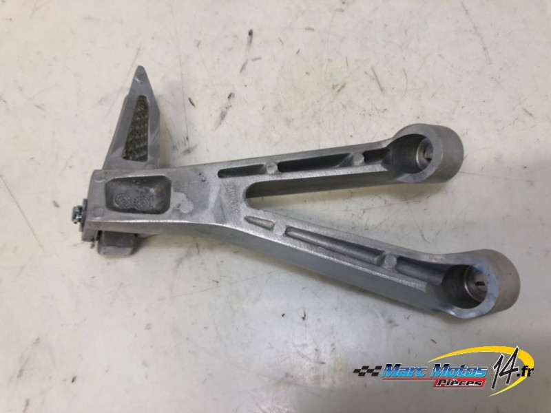 PLATINE ARRIERE GAUCHE HONDA CBR650R ABS 2021