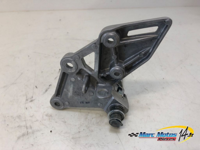 PLATINE AVANT DROITE HONDA CBR650R ABS 2021