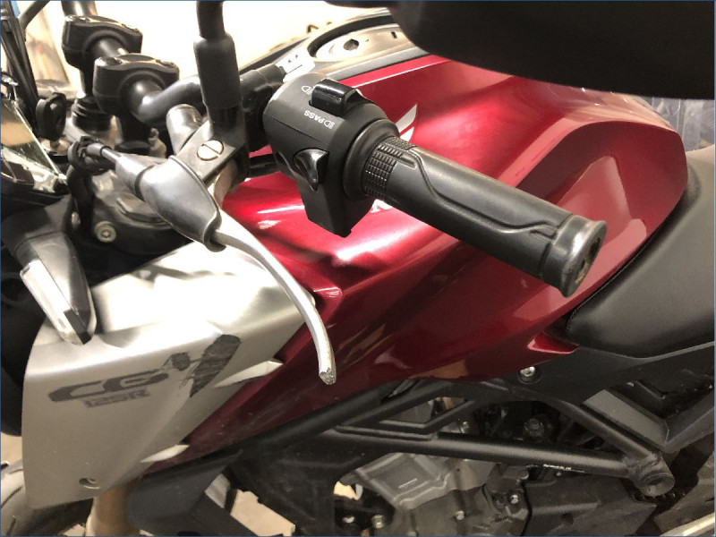HONDA CB125R 