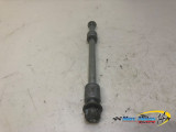 AXE DE ROUE ARRIERE HONDA 125 VARADERO 2001