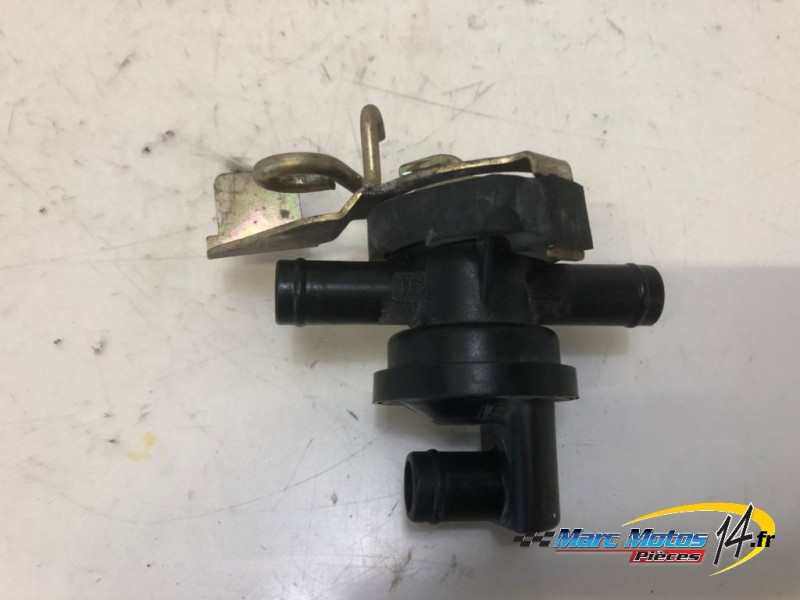 CLAPET DE RECYCLAGE DES GAZ HONDA 125 VARADERO 2001