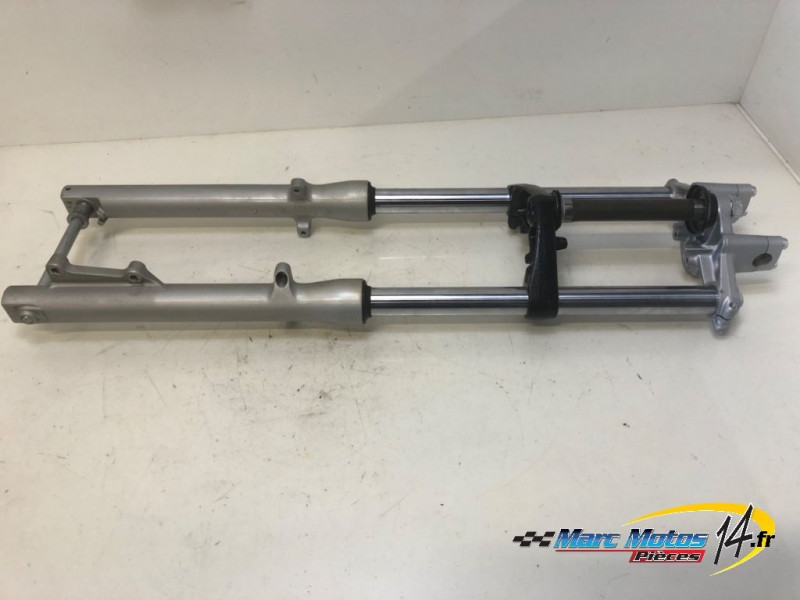 FOURCHE COMPLETE HONDA 125 VARADERO 2001